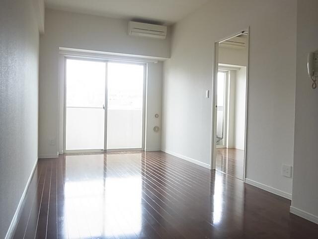 物件内観写真14　(☆明るい居室☆)