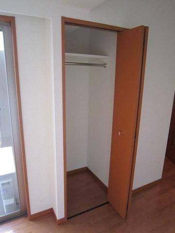 物件内観写真8　(クローゼット)