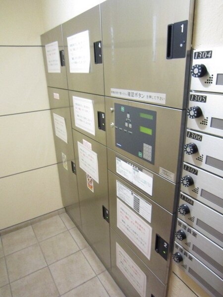 物件内観写真21　(宅配ボックス)