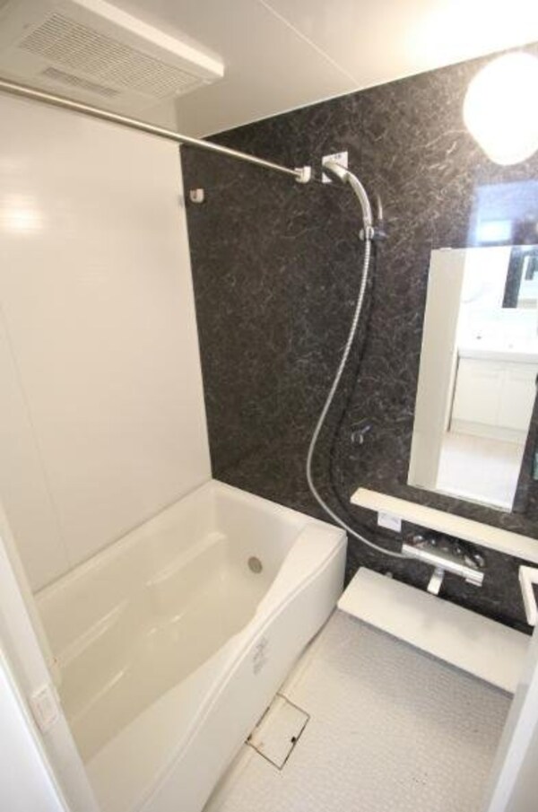 バス／シャワールーム等(バス／シャワールーム等)