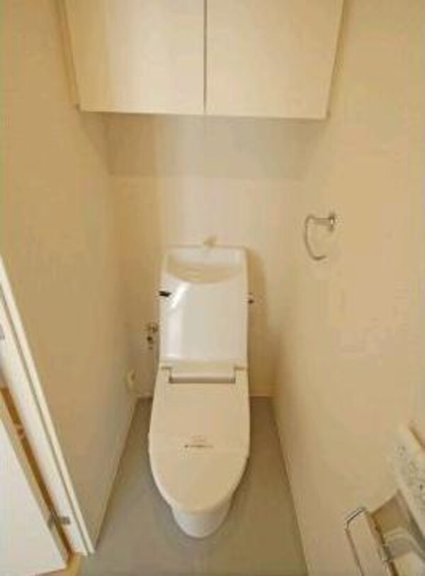 トイレ(温水洗浄便座)