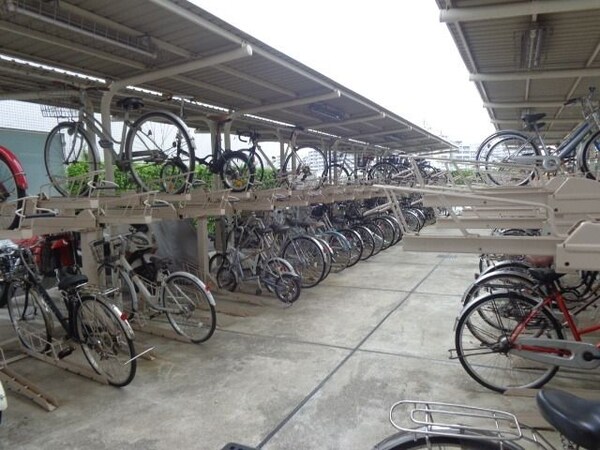 共有部分(バイク・自転車置場)