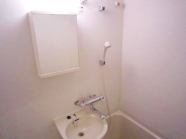 洗面(鏡付きです)