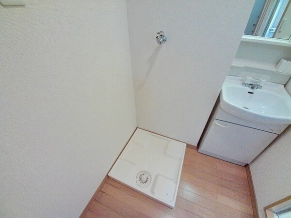 設備(室内洗濯機置場)