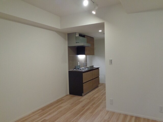 物件内観写真2　(リビング)