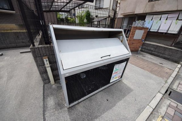 共有部分(ゴミ置き場)