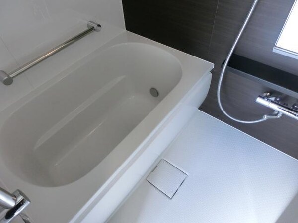 バス／シャワールーム等(★追い炊き機能付きのゆったりとしたバスルーム★)