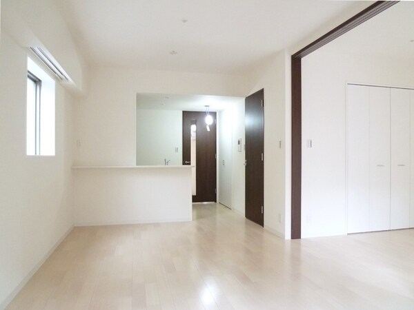 リビング・居室(2面採光　ひろびろリビング)