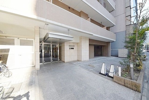 エントランス(建物画像)