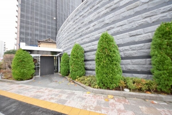 エントランス(お問合せは(株)タウンハウジングレジデンス事業部　赤坂店・…)