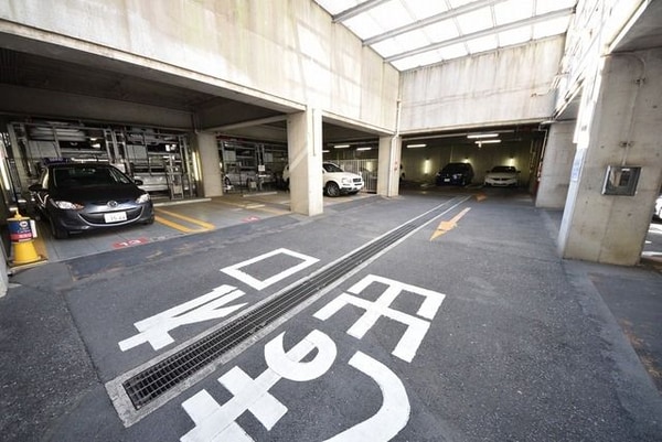 駐車場(お問合せは(株)タウンハウジングレジデンス事業部までお問合…)