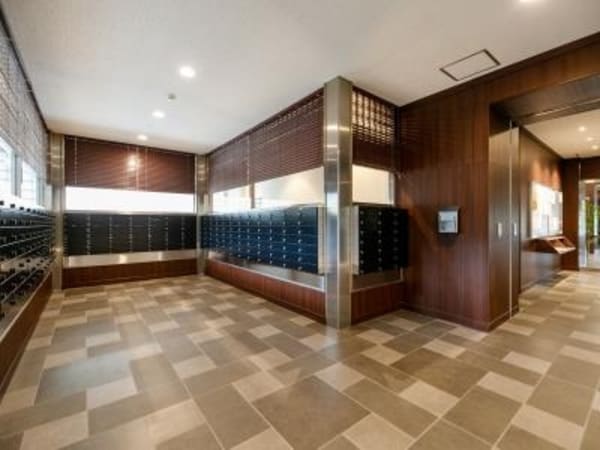 エントランス(お問合せは(株)タウンハウジングレジデンス事業部までお問合…)