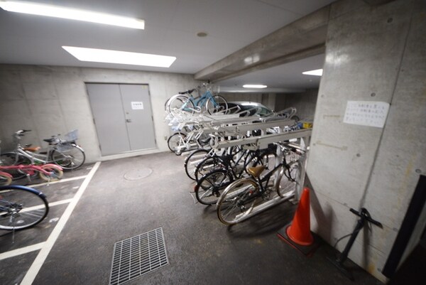 その他(駐輪場)
