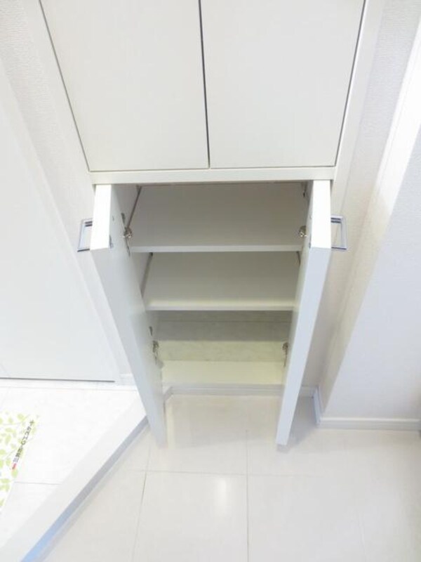 設備(シューズＢＯＸ★)