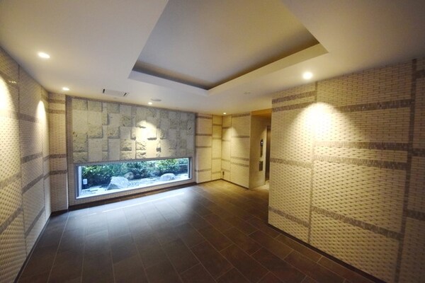 エントランス(お問合せは(株)タウンハウジング赤坂店へ【03-5563-…)