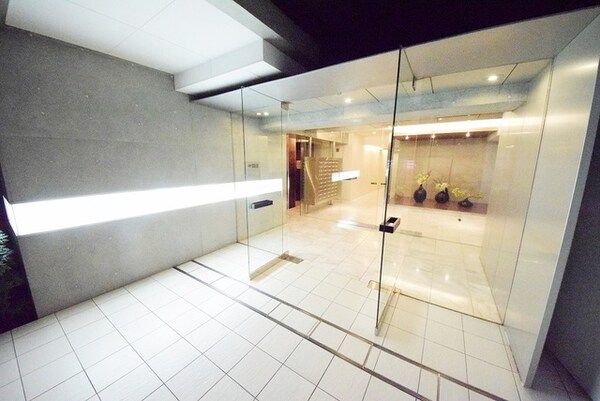 エントランス(お問合せは(株)タウンハウジング赤坂店へ【03-5563-…)