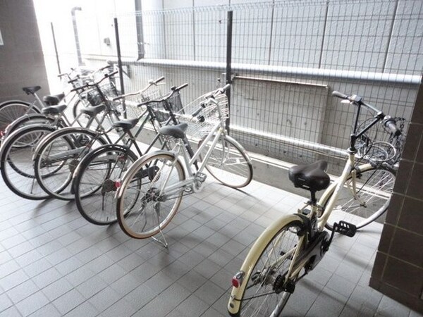 共有部分(★屋内駐輪場★)