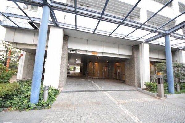 エントランス(お問合せは(株)タウンハウジングレジデンス事業部　赤坂店・…)