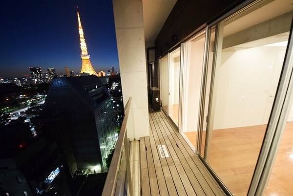バルコニー(★東京タワーが綺麗なウッドバルコニー★)