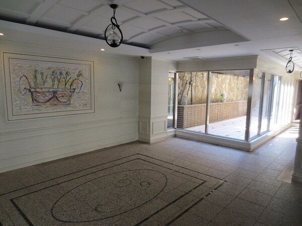 エントランス(★エントランス内★)