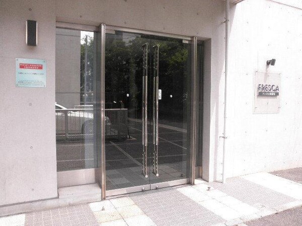 エントランス(部屋探しは株式会社　タウンハウジング　までお気軽にお問合せ…)