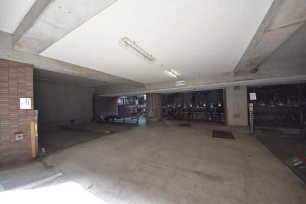 駐車場(駐車場)