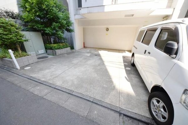 駐車場(★駐車場★)
