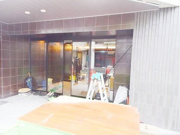 エントランス(お問合せは(株)タウンハウジング東京へ)