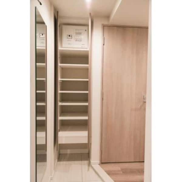 玄関(タウンハウジングレジデンス事業部　恵比寿店・赤坂店までお問…)