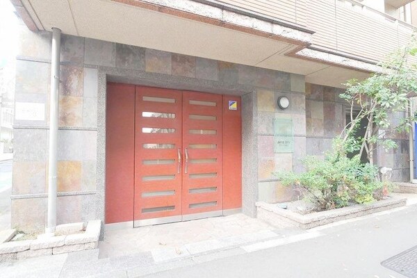 庭(エントランス)