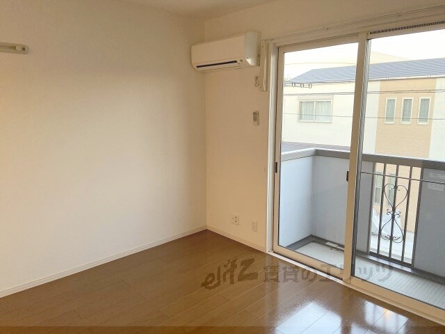 物件内観写真8　(洋室)