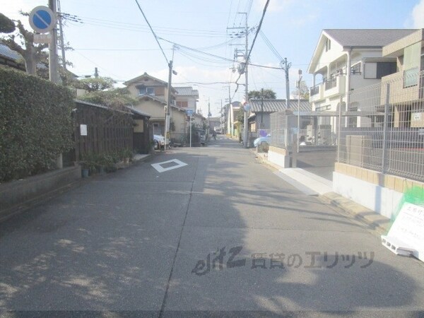 その他(前面道路)