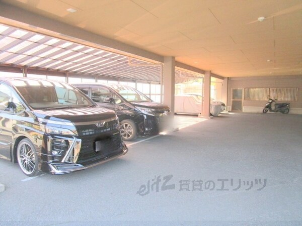 駐車場(駐車場)