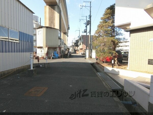 その他(前面道路)