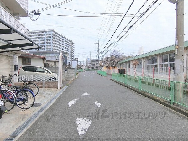 その他(前面道路)