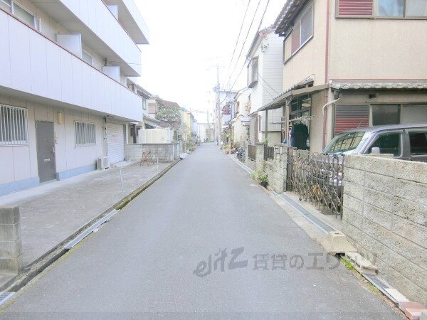 その他(前面道路)