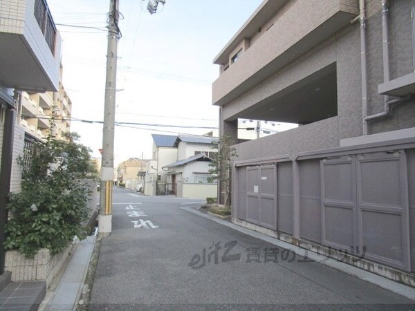 その他(前面道路)