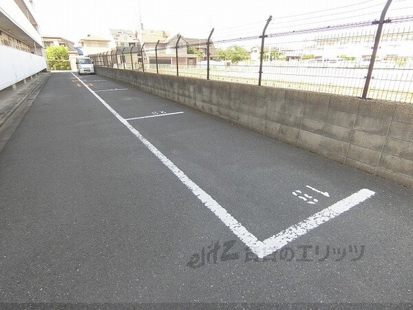 駐車場(駐車場)