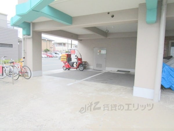 駐車場(駐車場)