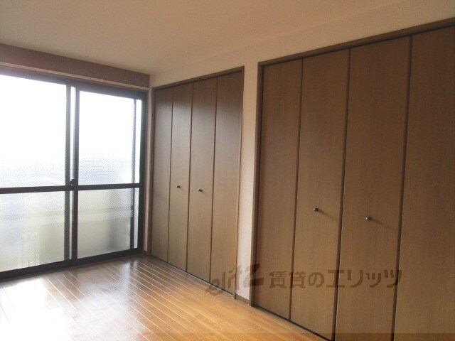 物件内観写真4　(洋室)