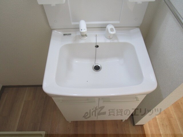 物件内観写真8　(洗面所)