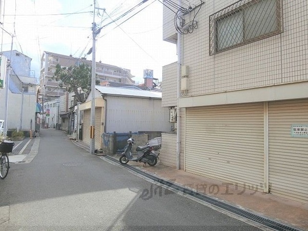 その他(前面道路)