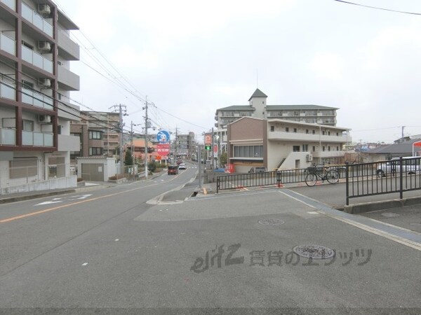 その他(前面道路)