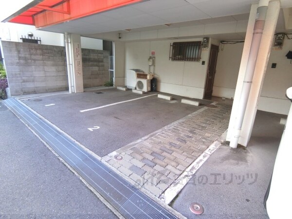 駐車場(駐車場)