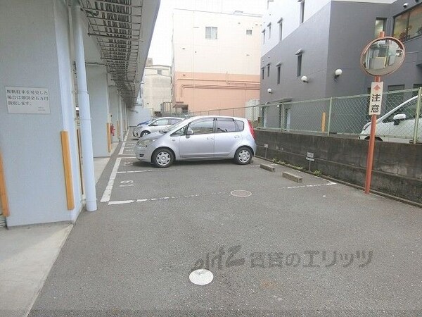 駐車場(駐車場)