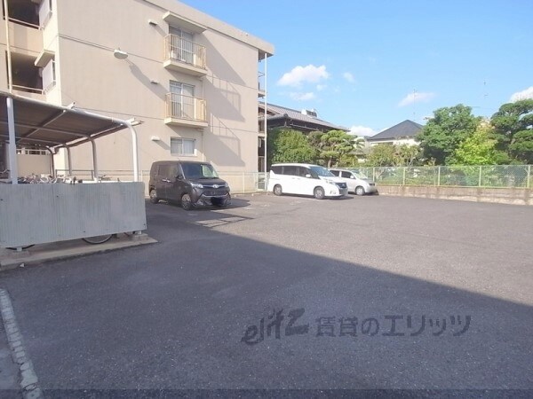 駐車場(駐車場)