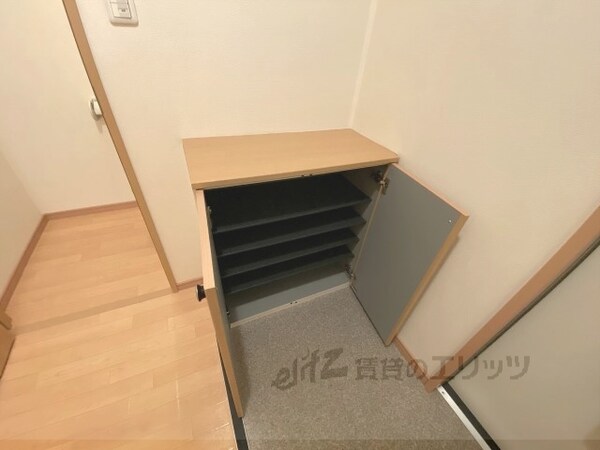 設備(下駄箱)
