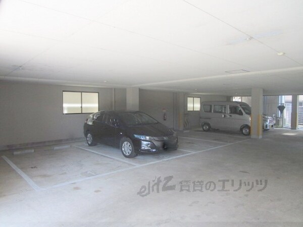 駐車場(駐車場)
