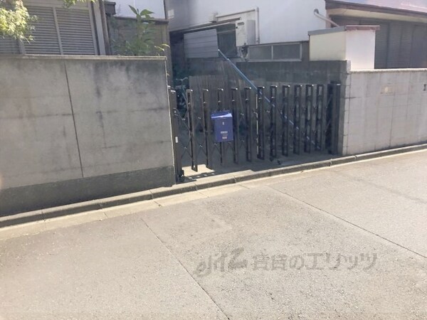 その他(前面道路)