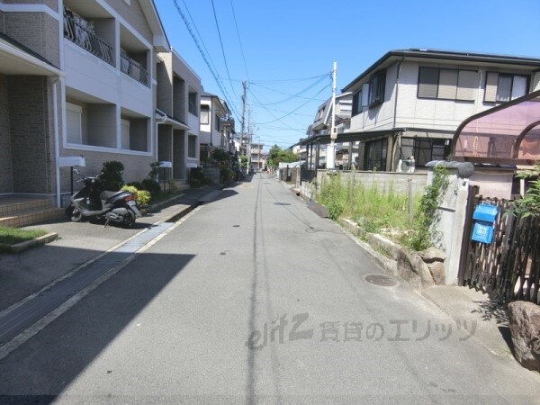 その他(前面道路)